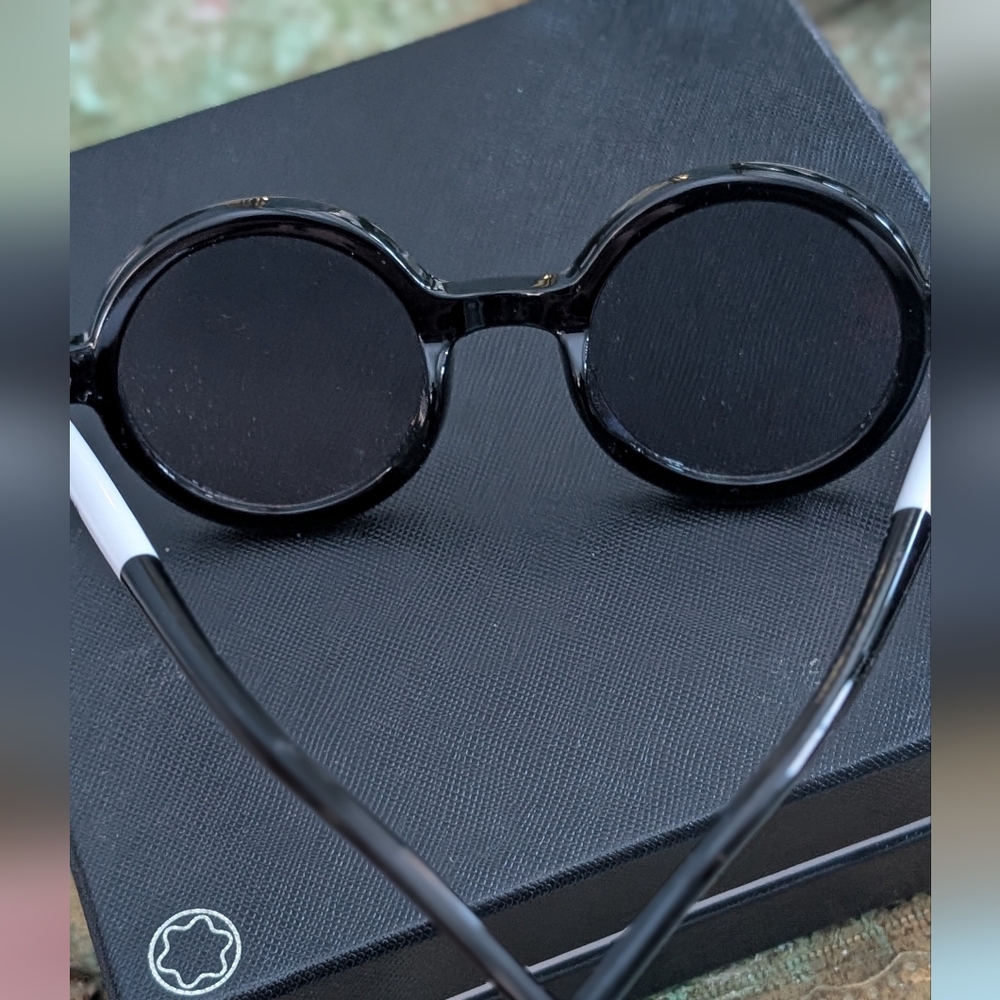 Miramira black Round Sunglasses - Picture 2 of 6